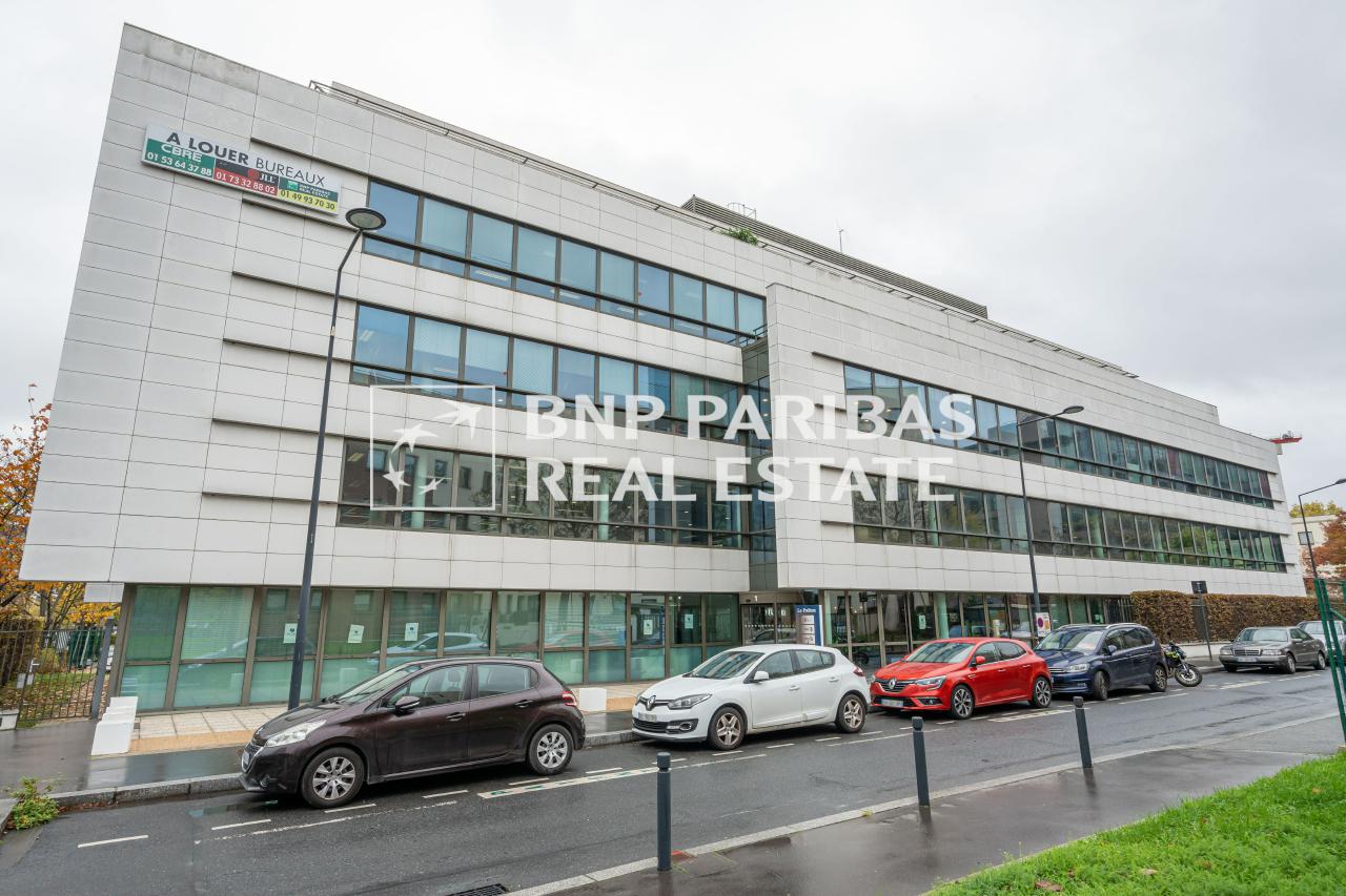 Bureau La Plaine Saint-Denis 1080m² Location bureau La Plaine Saint-Denis Seine-Saint-Denis OLBUR2107037 0